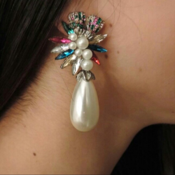 New Multi Color Stunning Pearl Tear Drop Earrings - Picture 3 of 5